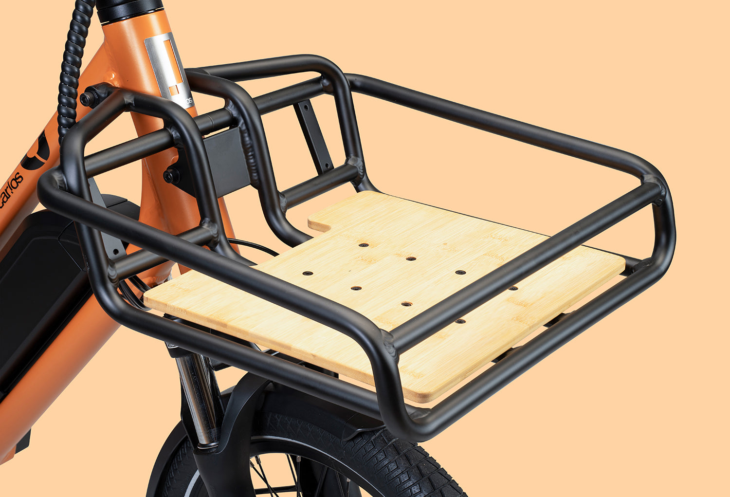 Butler: frame-mounted front luggage rack in the FULL equipment variant.
